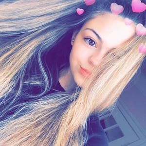 Meet your Posher, Anissa